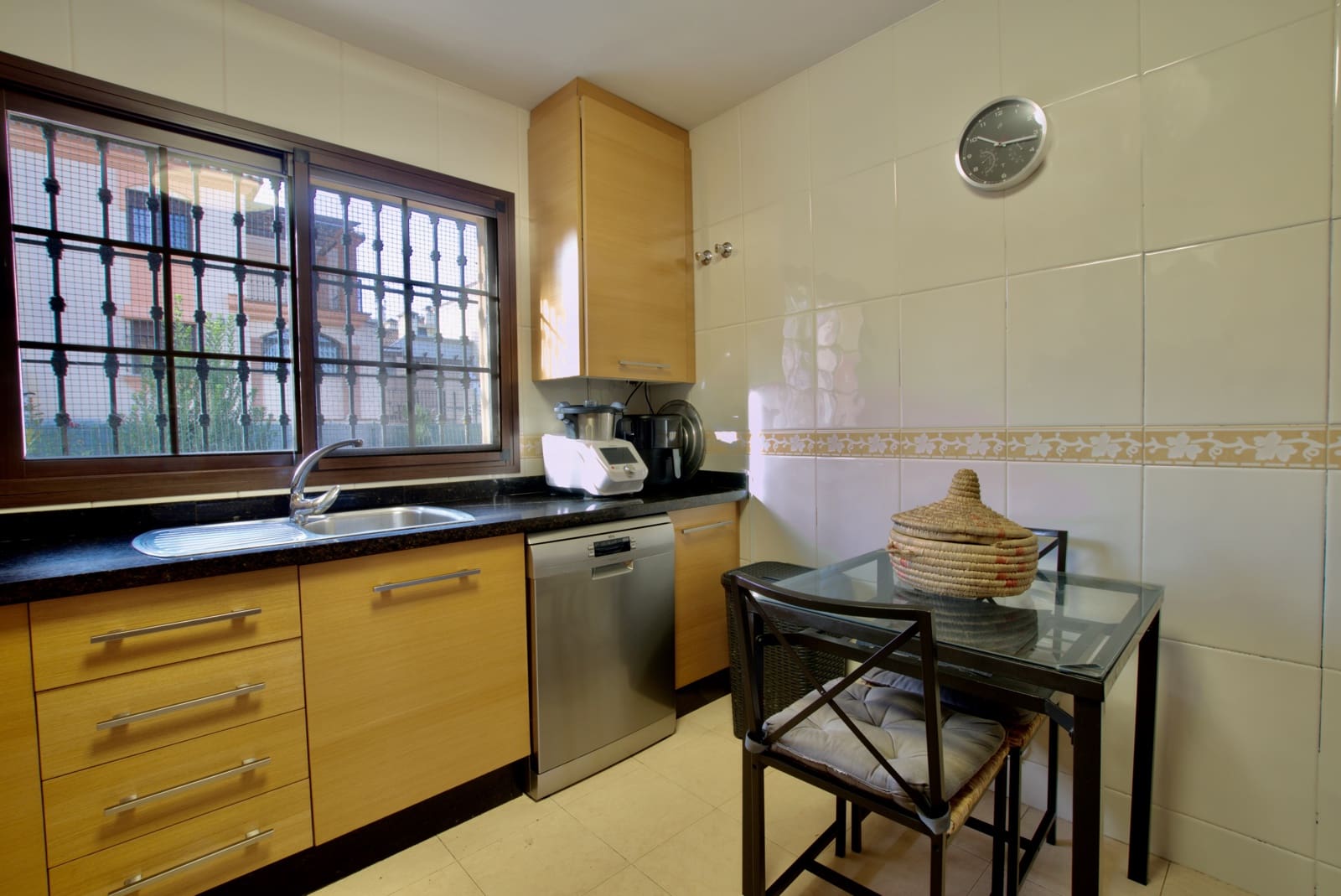 3 makuuhuone Huvila myytävänä paikassa Alhaurin de la Torre mukana uima-altaan 
autotalli - 525 000 € (Ref: 9558857)