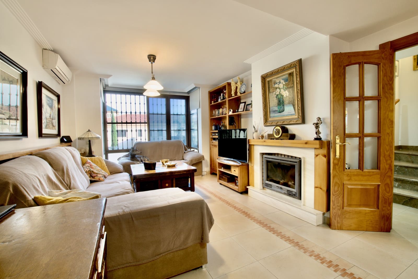 3 makuuhuone Huvila myytävänä paikassa Alhaurin de la Torre mukana uima-altaan 
autotalli - 525 000 € (Ref: 9558857)