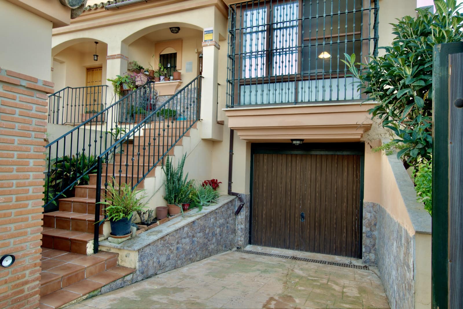 3 makuuhuone Huvila myytävänä paikassa Alhaurin de la Torre mukana uima-altaan 
autotalli - 525 000 € (Ref: 9558857)