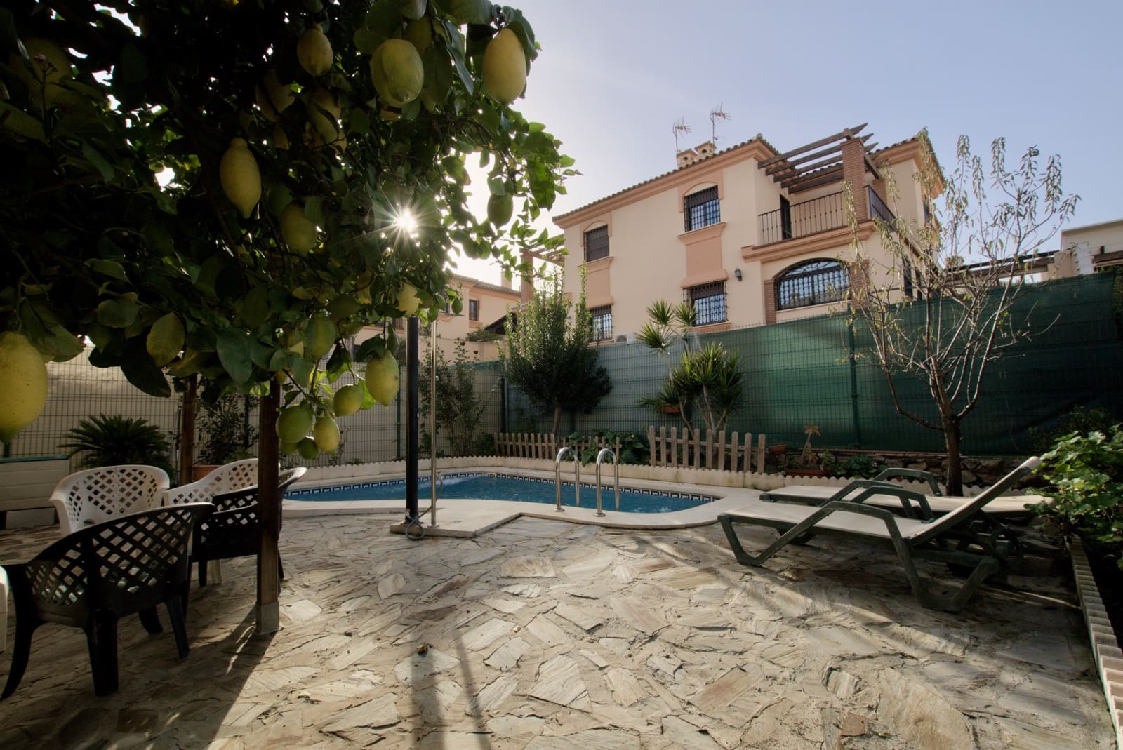 3 makuuhuone Huvila myytävänä paikassa Alhaurin de la Torre mukana uima-altaan 
autotalli - 525 000 € (Ref: 9558857)