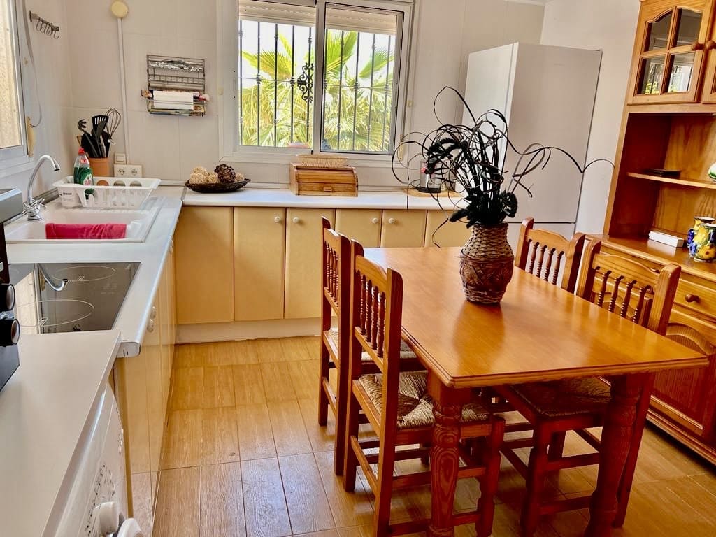 2 sovrum Villa till salu i Venta Baja med pool garage - 285 000 € (Ref: 9573966)