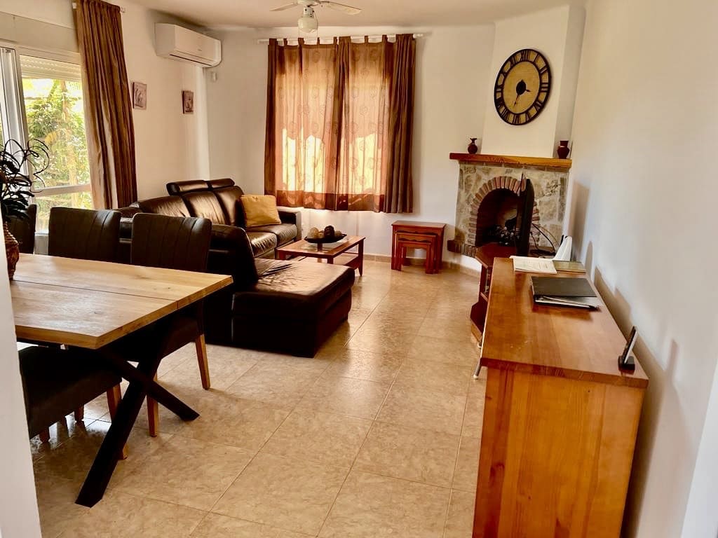 2 sovrum Villa till salu i Venta Baja med pool garage - 285 000 € (Ref: 9573966)