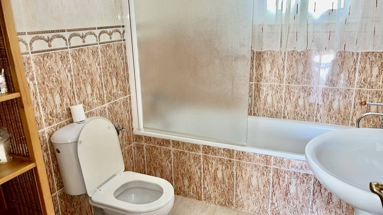 2 sovrum Villa till salu i Venta Baja med pool garage - 285 000 € (Ref: 9573966)