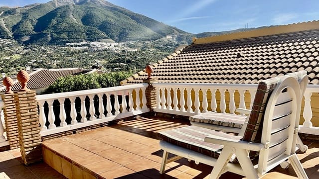 2 chambre Villa/Maison à vendre à Venta Baja, Alcaucín avec piscine garage - 285 000 € (Ref: 9573966)