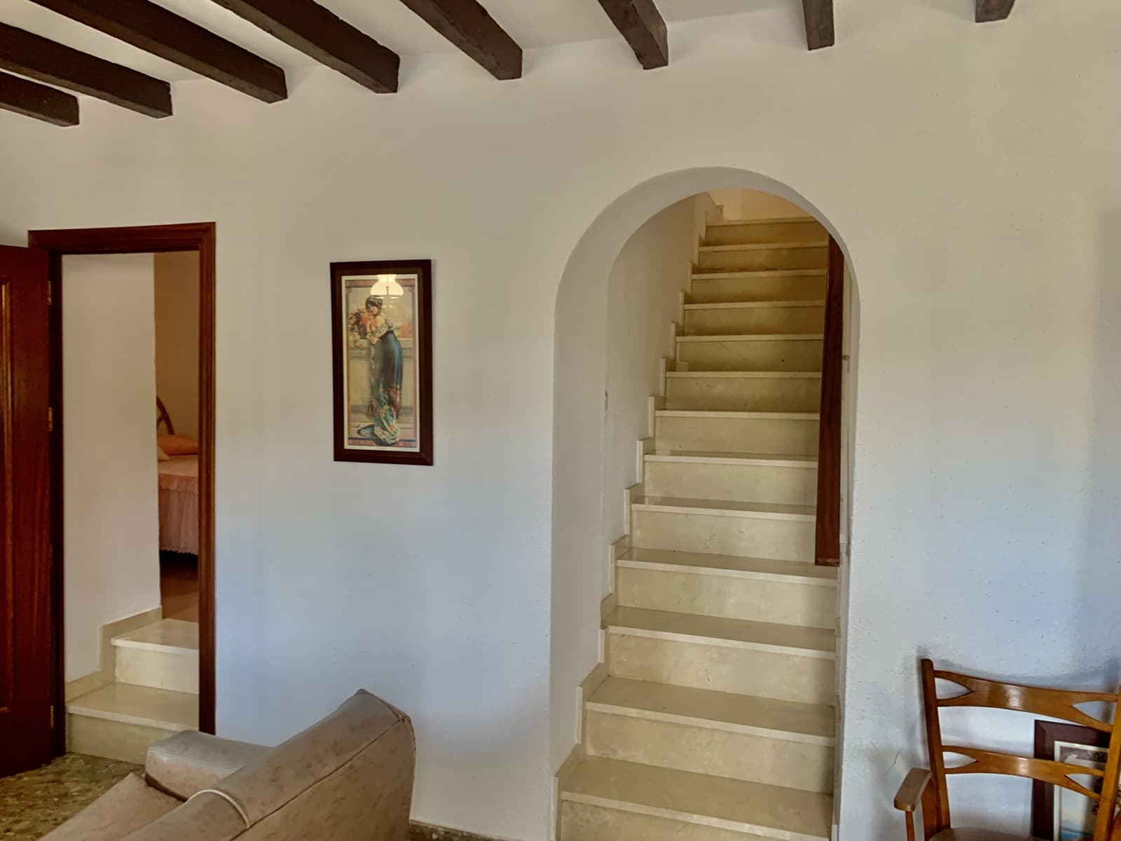 6 bedroom Villa for sale in Casabermeja with garage - € 340,000 (Ref: 9665529)