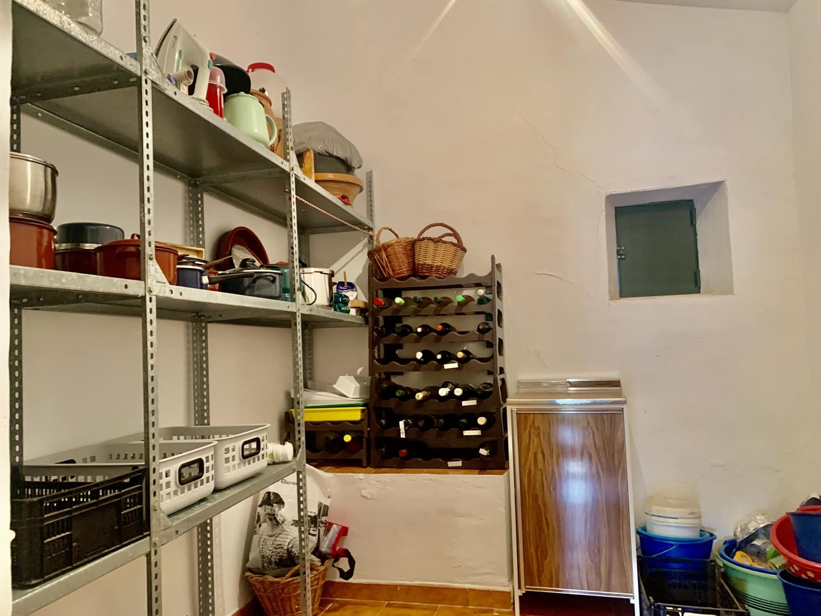 6 bedroom Villa for sale in Casabermeja with garage - € 340,000 (Ref: 9665529)