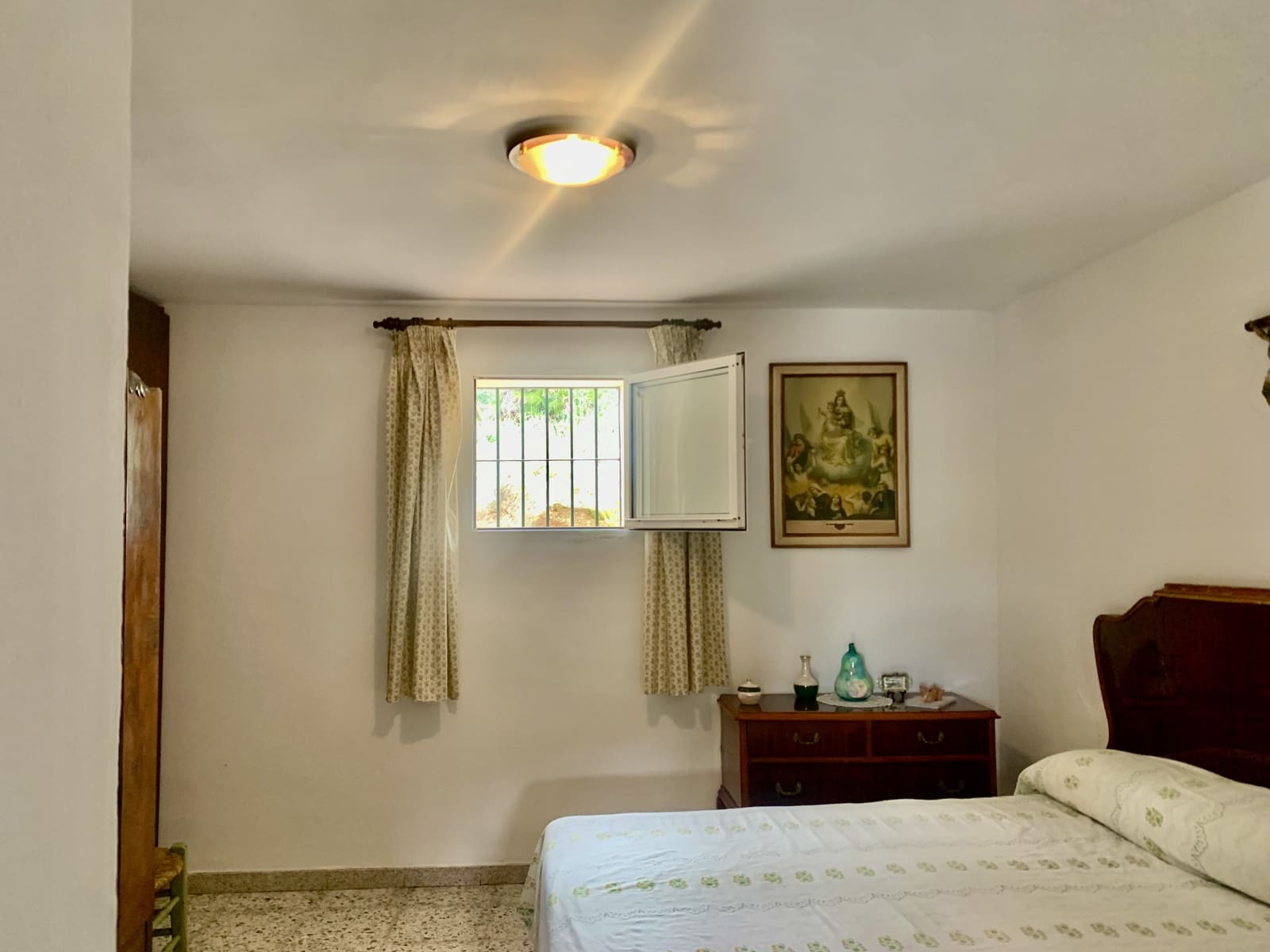 6 bedroom Villa for sale in Casabermeja with garage - € 340,000 (Ref: 9665529)