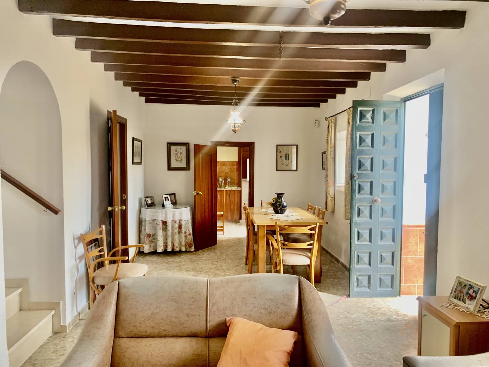 6 bedroom Villa for sale in Casabermeja with garage - € 340,000 (Ref: 9665529)