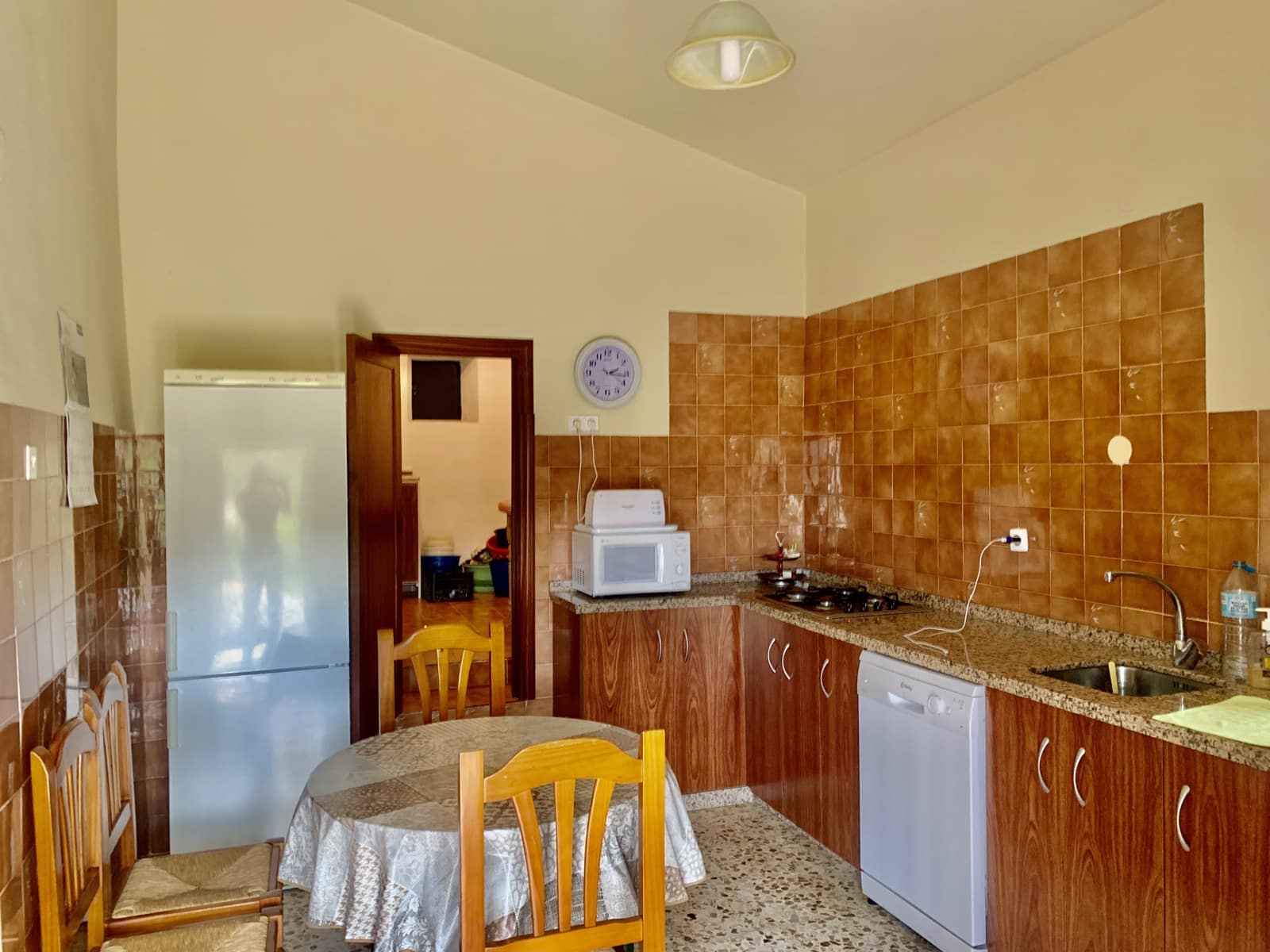 6 bedroom Villa for sale in Casabermeja with garage - € 340,000 (Ref: 9665529)