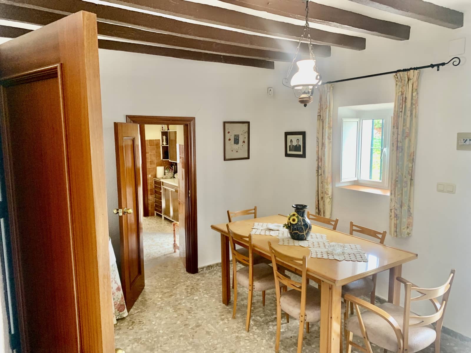 6 bedroom Villa for sale in Casabermeja with garage - € 340,000 (Ref: 9665529)