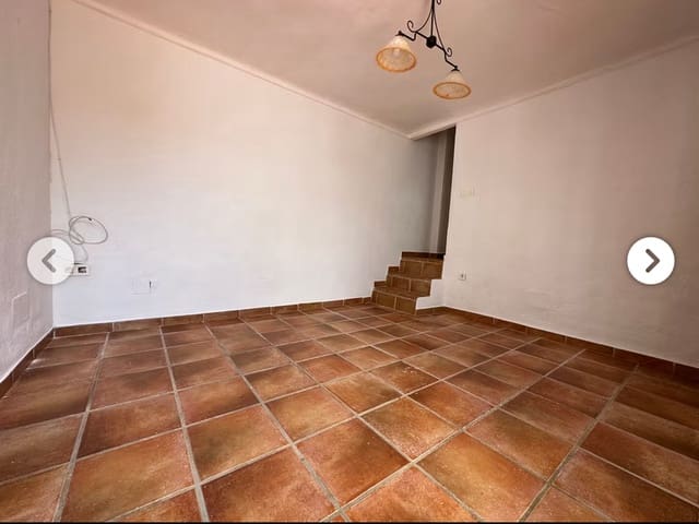 4 bedroom Finca/Country House for sale in Villanueva del Trabuco with garage - € 124,000 (Ref: 9723859)