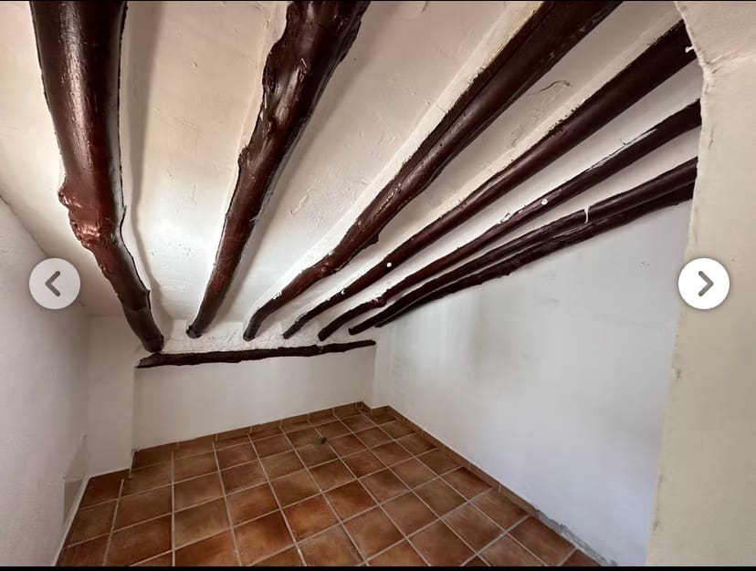 4 bedroom Finca/Country House for sale in Villanueva del Trabuco with garage - € 124,000 (Ref: 9723859)