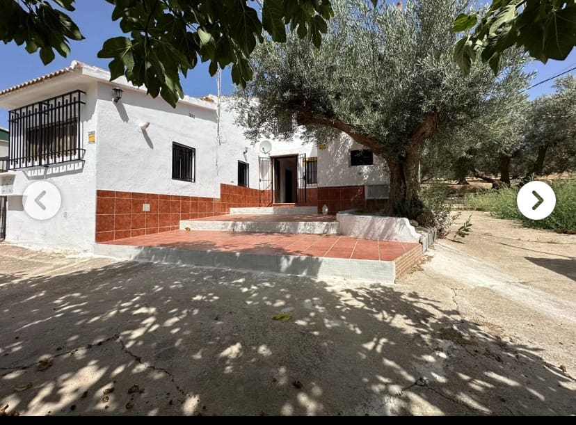 4 bedroom Finca/Country House for sale in Villanueva del Trabuco with garage - € 124,000 (Ref: 9723859)