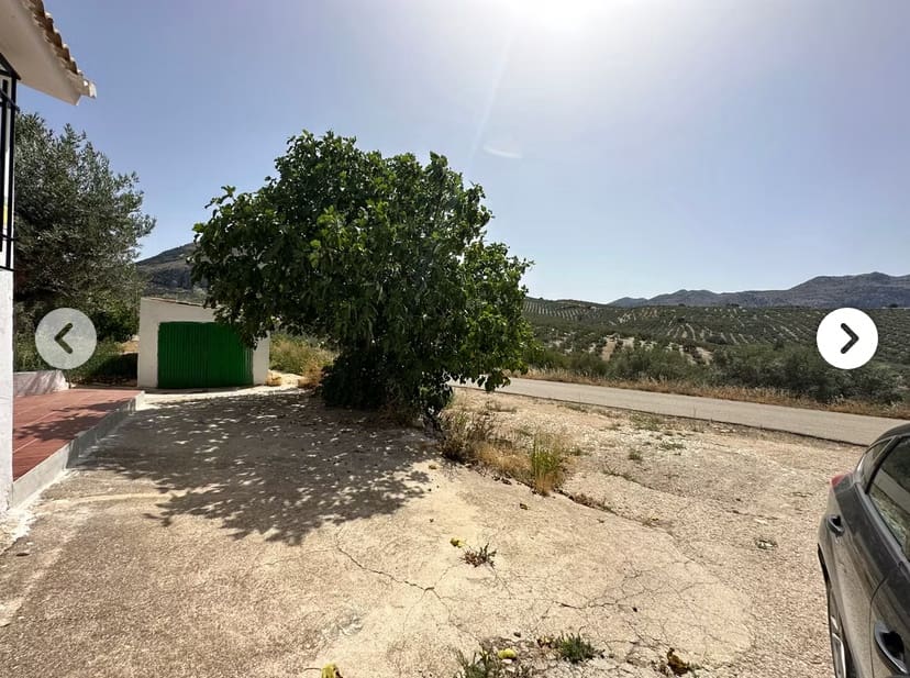 4 bedroom Finca/Country House for sale in Villanueva del Trabuco with garage - € 124,000 (Ref: 9723859)