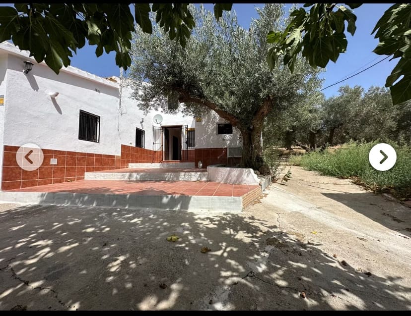 4 bedroom Finca/Country House for sale in Villanueva del Trabuco with garage - € 124,000 (Ref: 9723859)