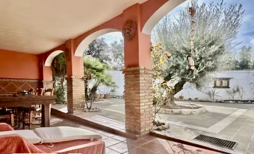 3 bedroom Finca/Country House for sale in Villanueva del Trabuco with garage - € 179,900 (Ref: 9730919)