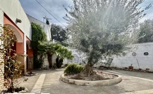 3 bedroom Finca/Country House for sale in Villanueva del Trabuco with garage - € 179,900 (Ref: 9730919)