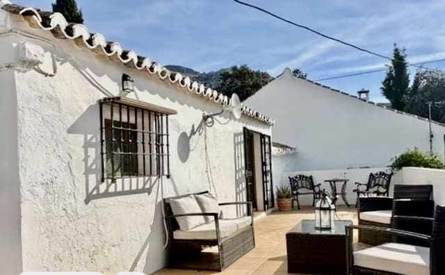 3 soveværelse Finca/Landehus til salg i Villanueva del Trabuco med garage - € 180.000 (Ref: 9730919)