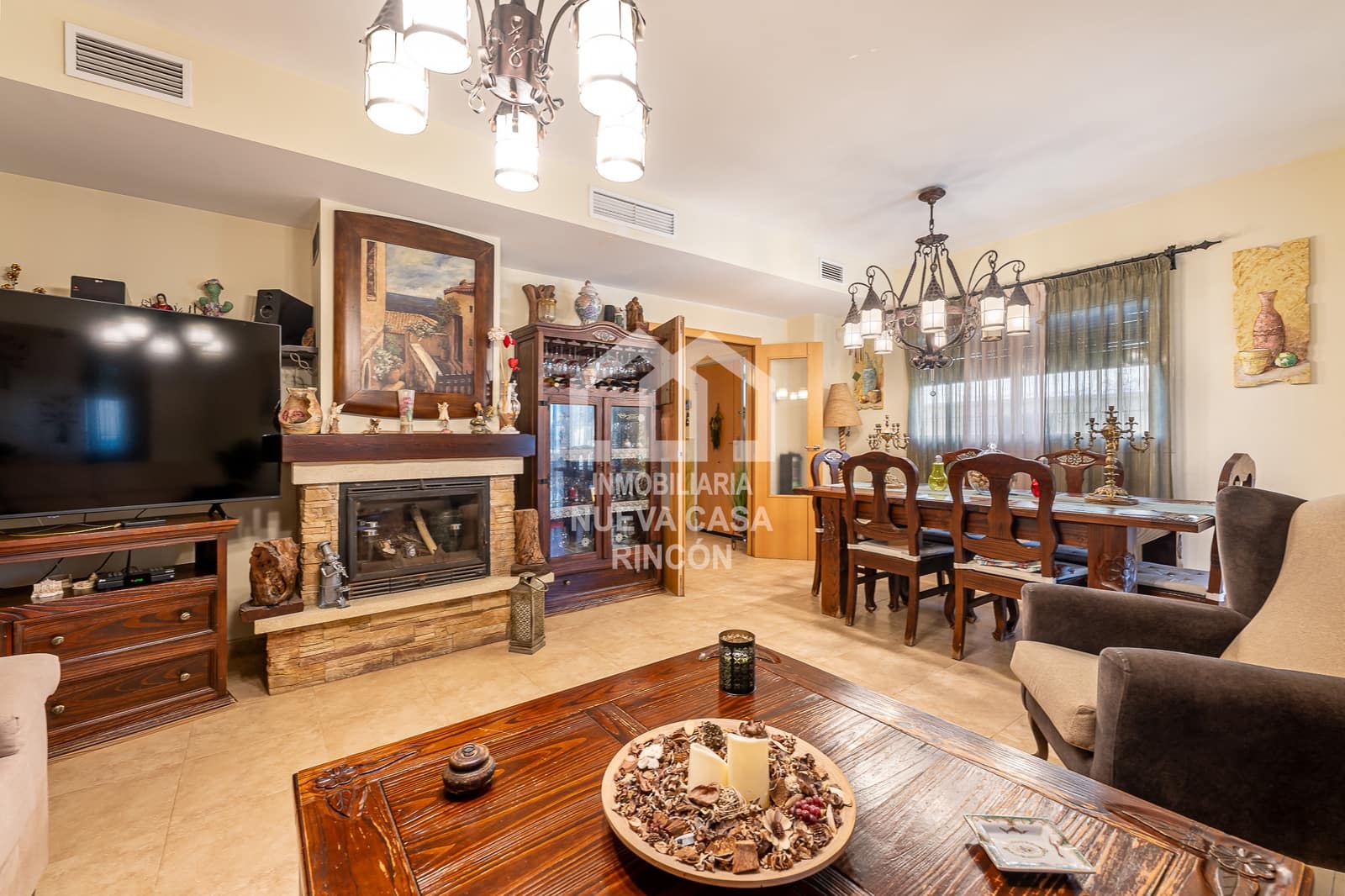 5 sypialnia Willa na sprzedaż w Alhaurin de la Torre z basenem garażem - 634 000 € (Ref: 9753749)