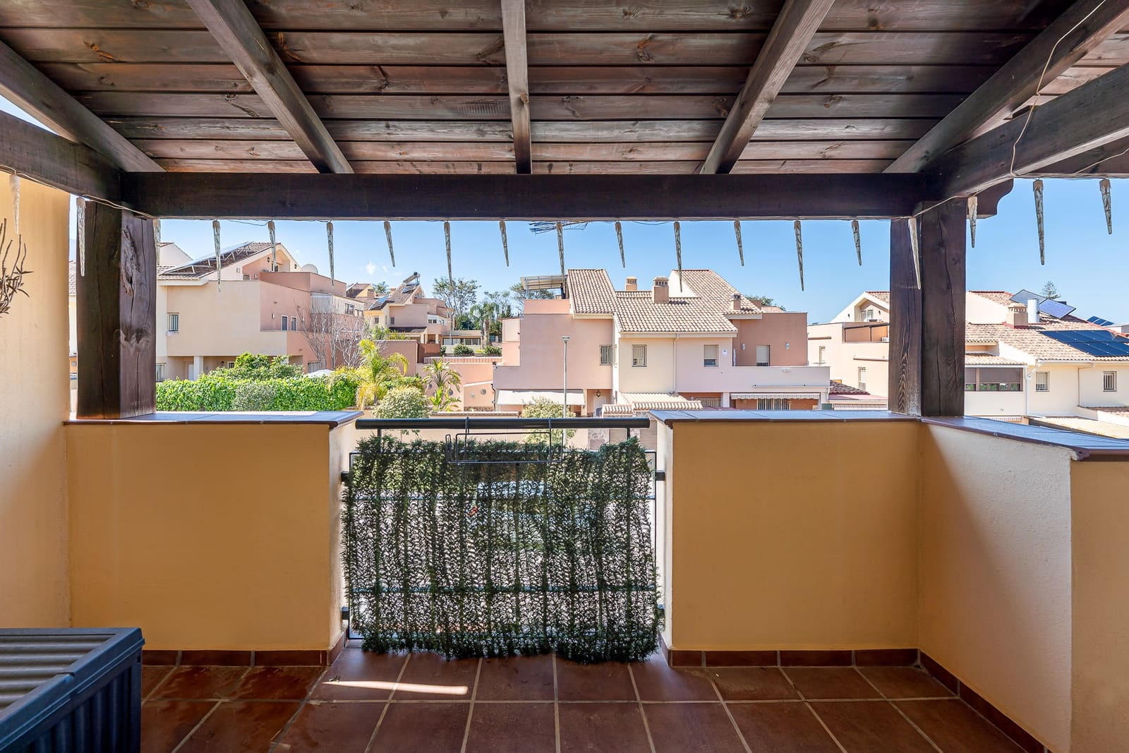 5 sypialnia Willa na sprzedaż w Alhaurin de la Torre z basenem garażem - 634 000 € (Ref: 9753749)