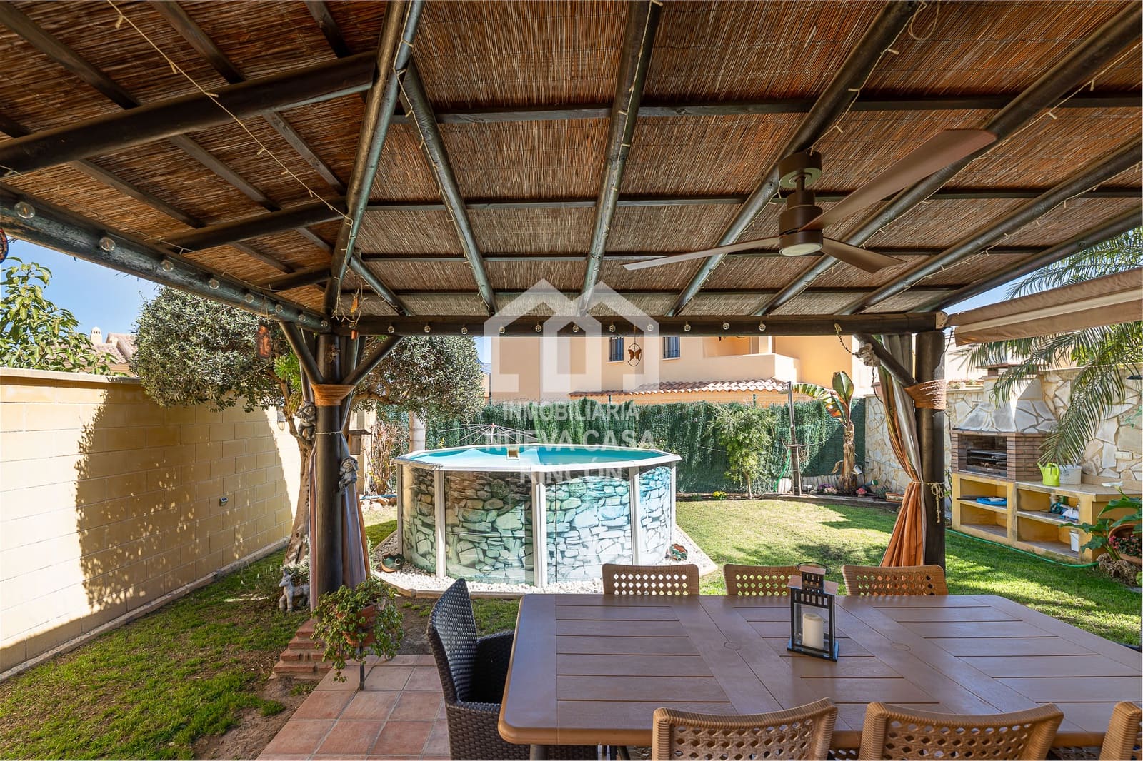 5 sypialnia Willa na sprzedaż w Alhaurin de la Torre z basenem garażem - 634 000 € (Ref: 9753749)