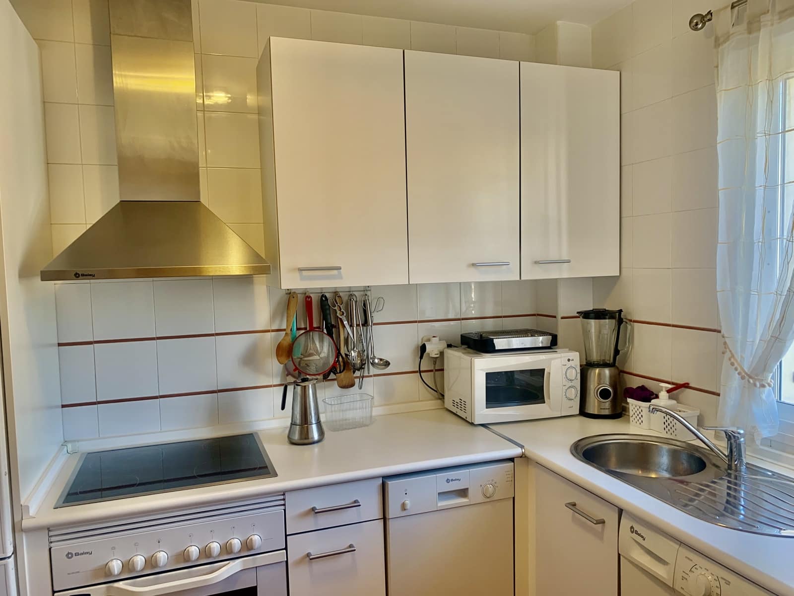 3 sypialnia Dom szeregowy na sprzedaż w Torrox-Costa z basenem garażem - 330 000 € (Ref: 9782484)