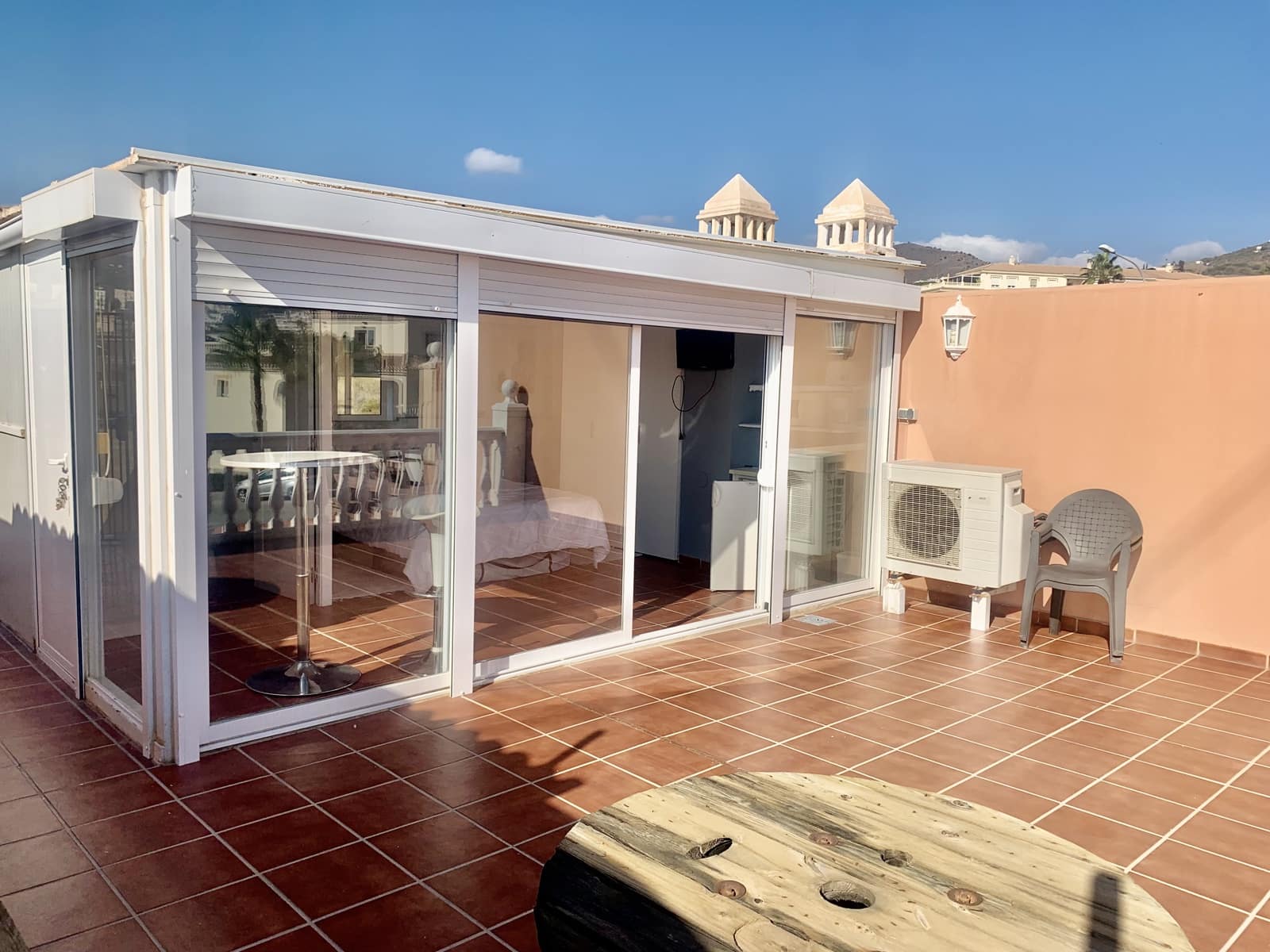 3 sypialnia Dom szeregowy na sprzedaż w Torrox-Costa z basenem garażem - 330 000 € (Ref: 9782484)