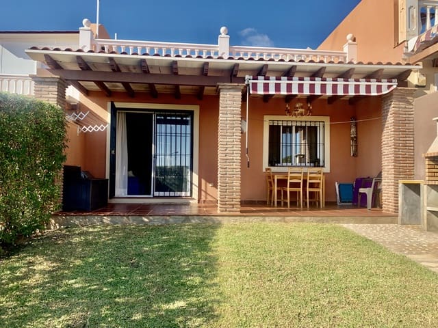 3 sypialnia Dom szeregowy na sprzedaż w Torrox-Costa, Torrox z basenem garażem - 330 000 € (Ref: 9782484)