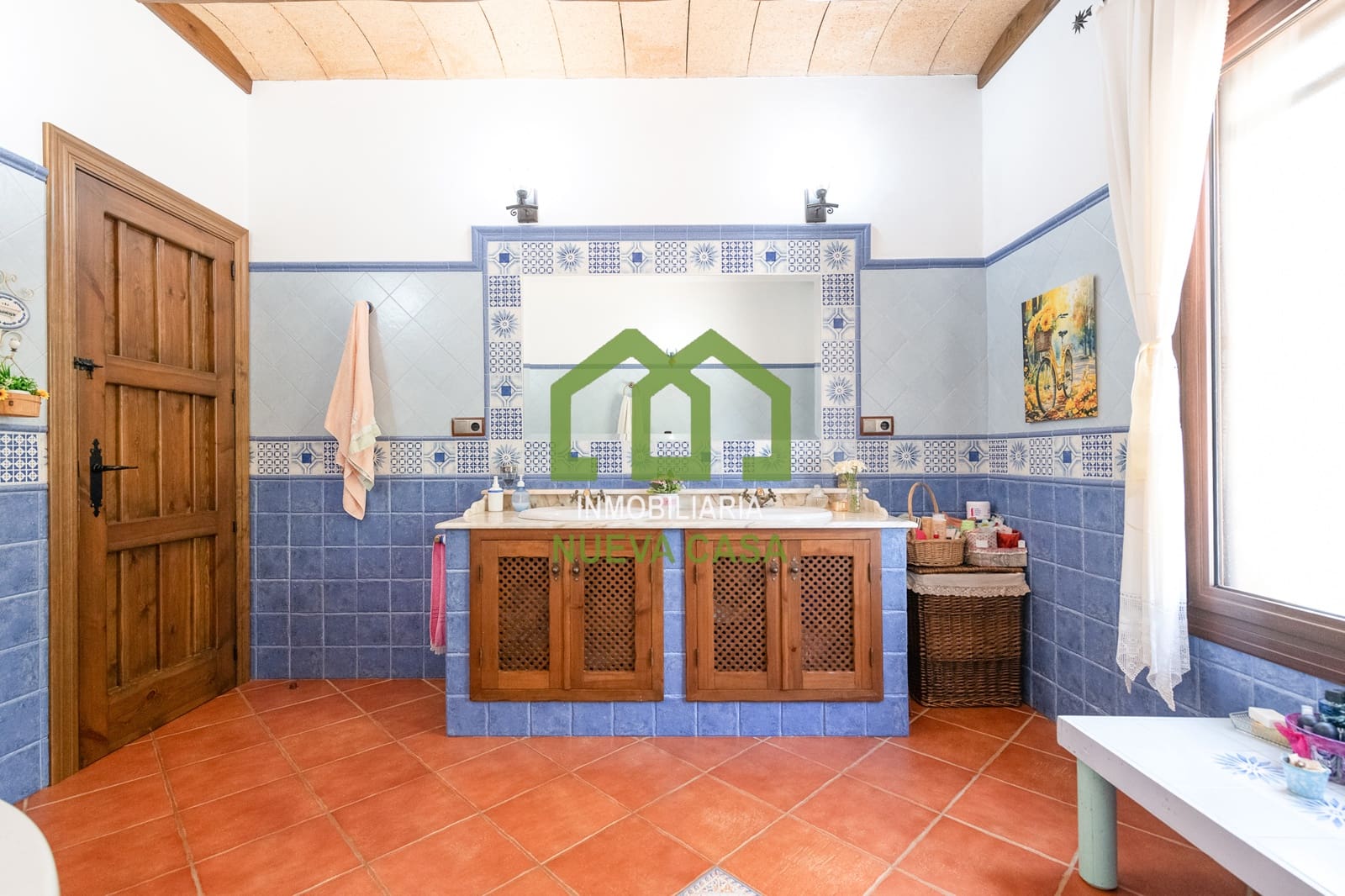 4 bedroom Villa for sale in Villanueva del Trabuco with garage - € 650,000 (Ref: 9848048)
