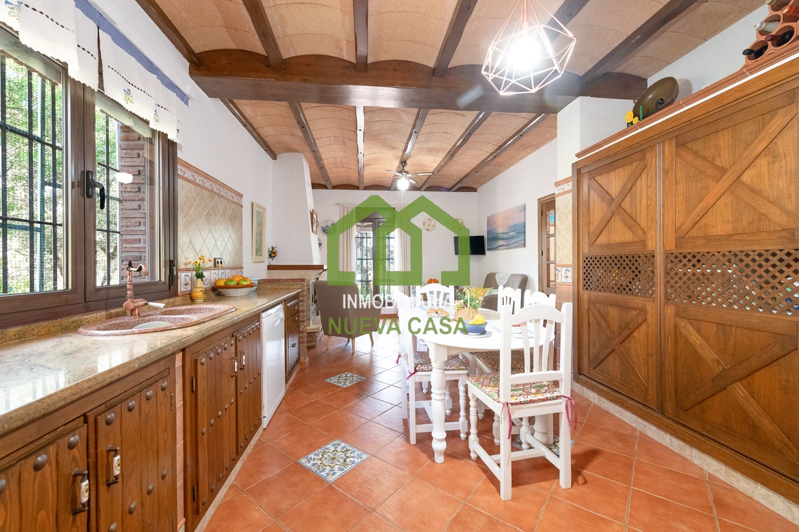 4 bedroom Villa for sale in Villanueva del Trabuco with garage - € 650,000 (Ref: 9848048)