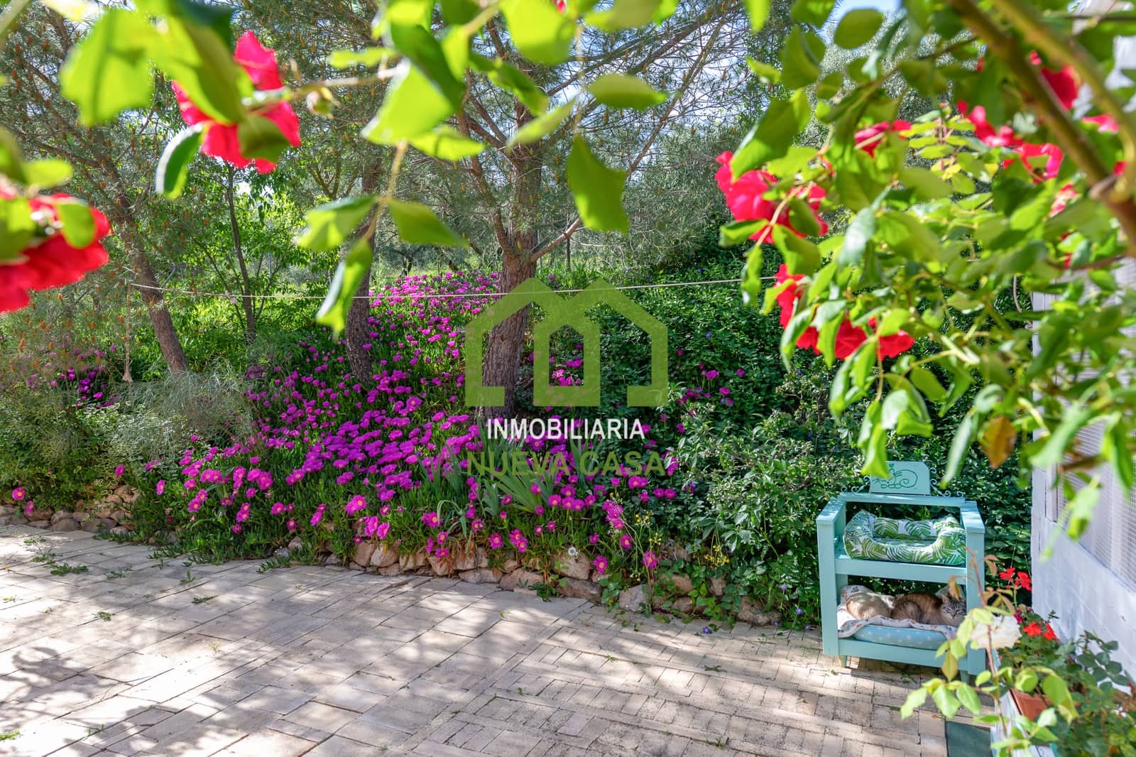 4 bedroom Villa for sale in Villanueva del Trabuco with garage - € 650,000 (Ref: 9848048)