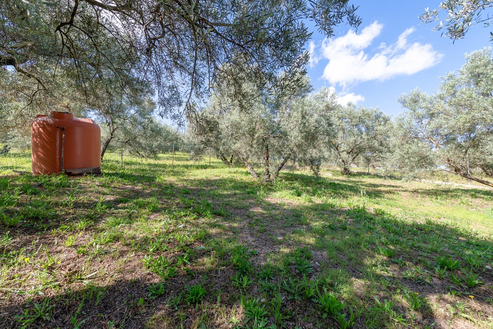 4 bedroom Villa for sale in Villanueva del Trabuco with garage - € 650,000 (Ref: 9848048)
