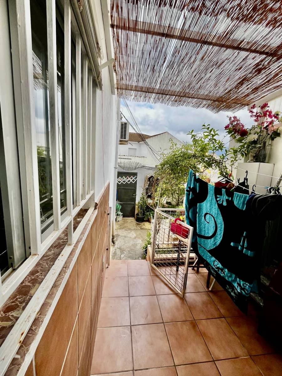 4 bedroom Townhouse for sale in Villanueva del Trabuco - € 155,000 (Ref: 9848909)