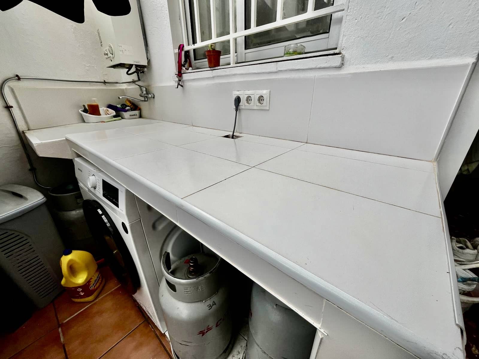 4 bedroom Townhouse for sale in Villanueva del Trabuco - € 155,000 (Ref: 9848909)