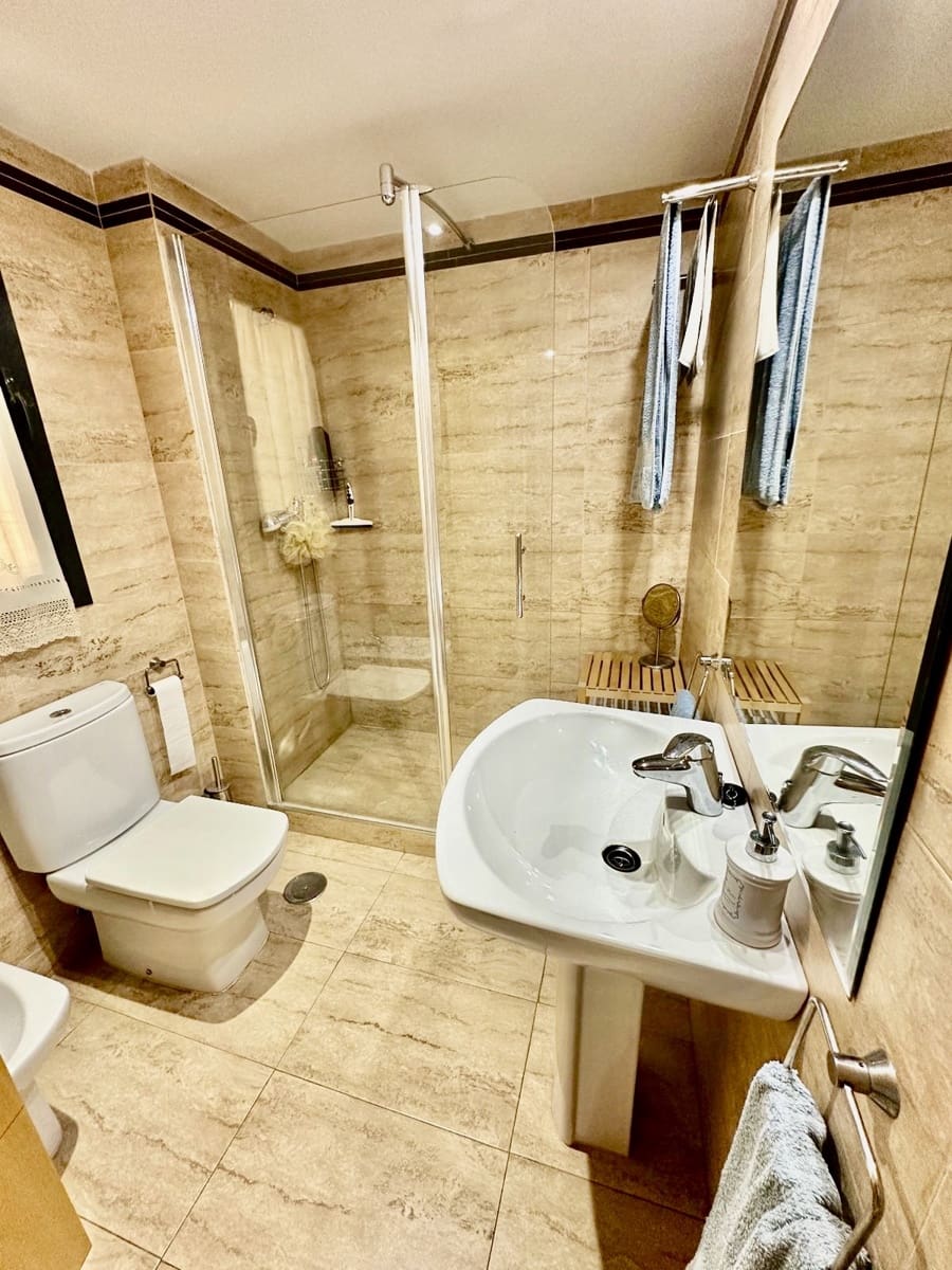 2 Zimmer Penthouse zu verkaufen in Torre del Mar mit Pool Garage - 449.000 € (Ref: 9942879)