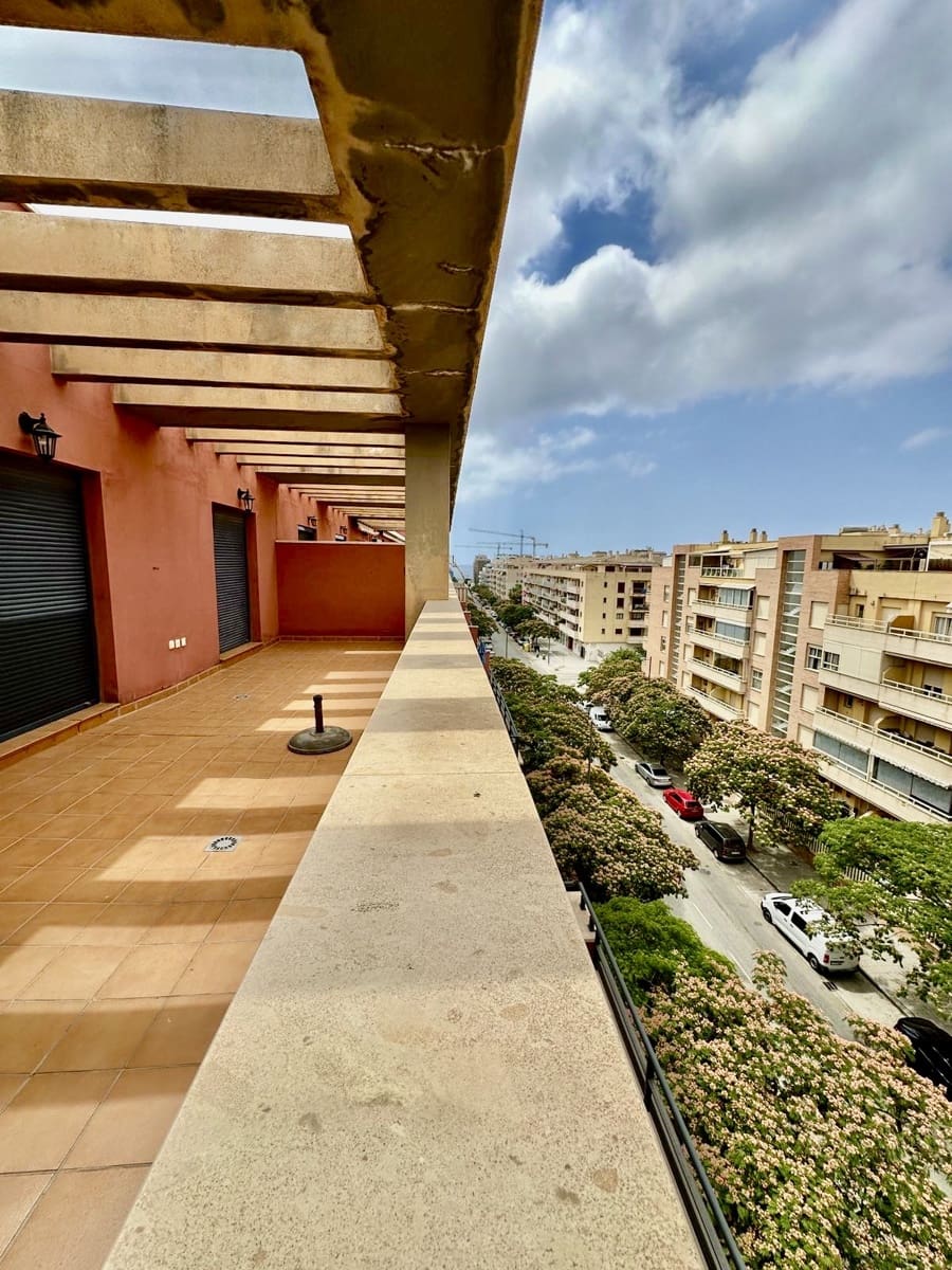 2 Zimmer Penthouse zu verkaufen in Torre del Mar mit Pool Garage - 449.000 € (Ref: 9942879)