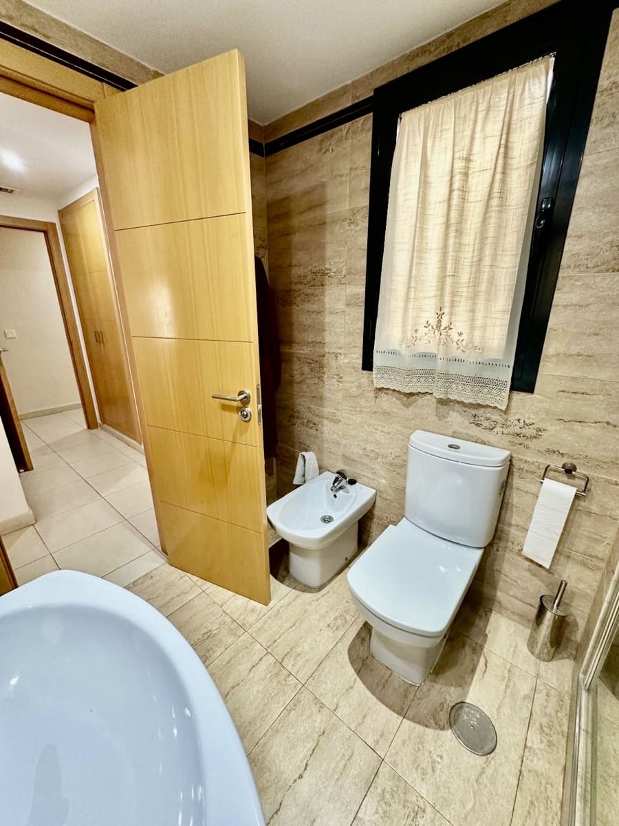 2 Zimmer Penthouse zu verkaufen in Torre del Mar mit Pool Garage - 449.000 € (Ref: 9942879)