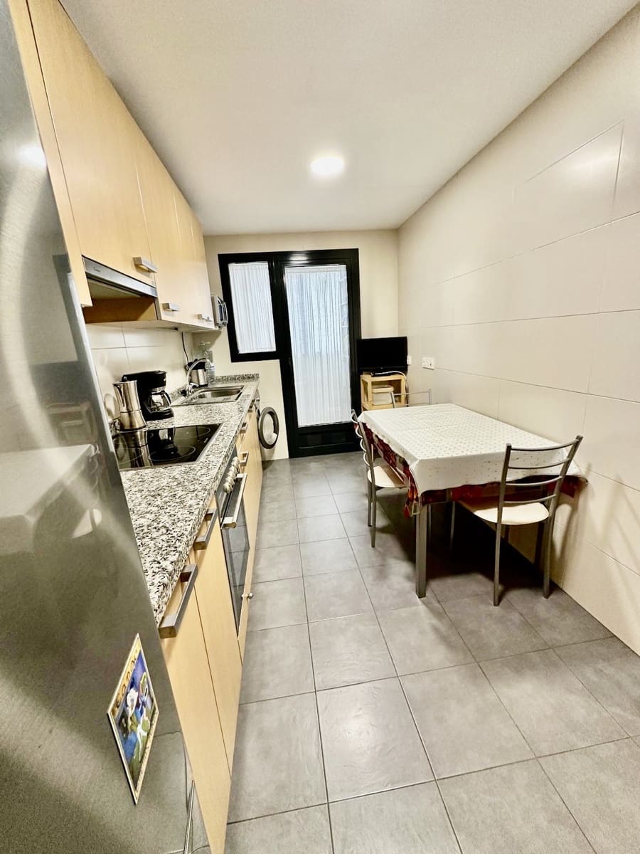 2 Zimmer Penthouse zu verkaufen in Torre del Mar mit Pool Garage - 449.000 € (Ref: 9942879)