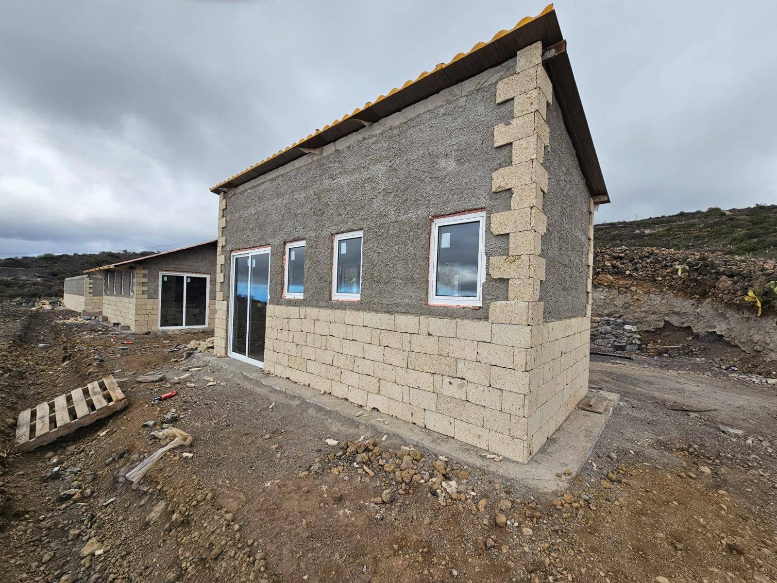 4 makuuhuone Maalaistalo myytävänä paikassa Guia de Isora - 390 000 € (Ref: 10035966)