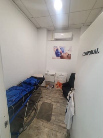 Komercyjne na sprzedaż w Los Cristianos, Arona - 45 000 € (Ref: 7430112)