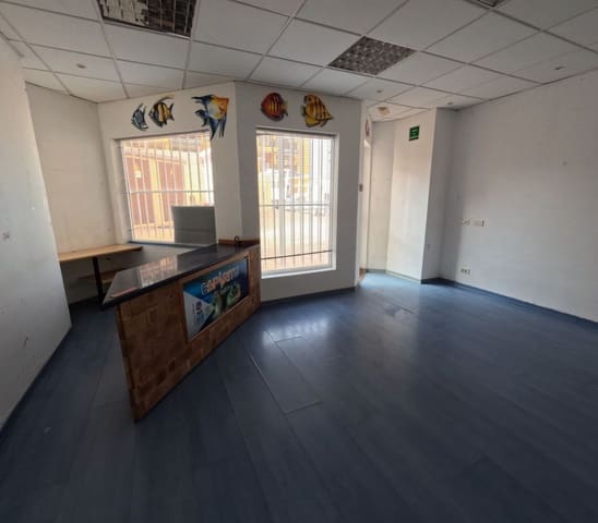Commerciale in vendita in Puerto Santiago, Santiago del Teide con piscina - 175.000 € (Rif: 8494379)