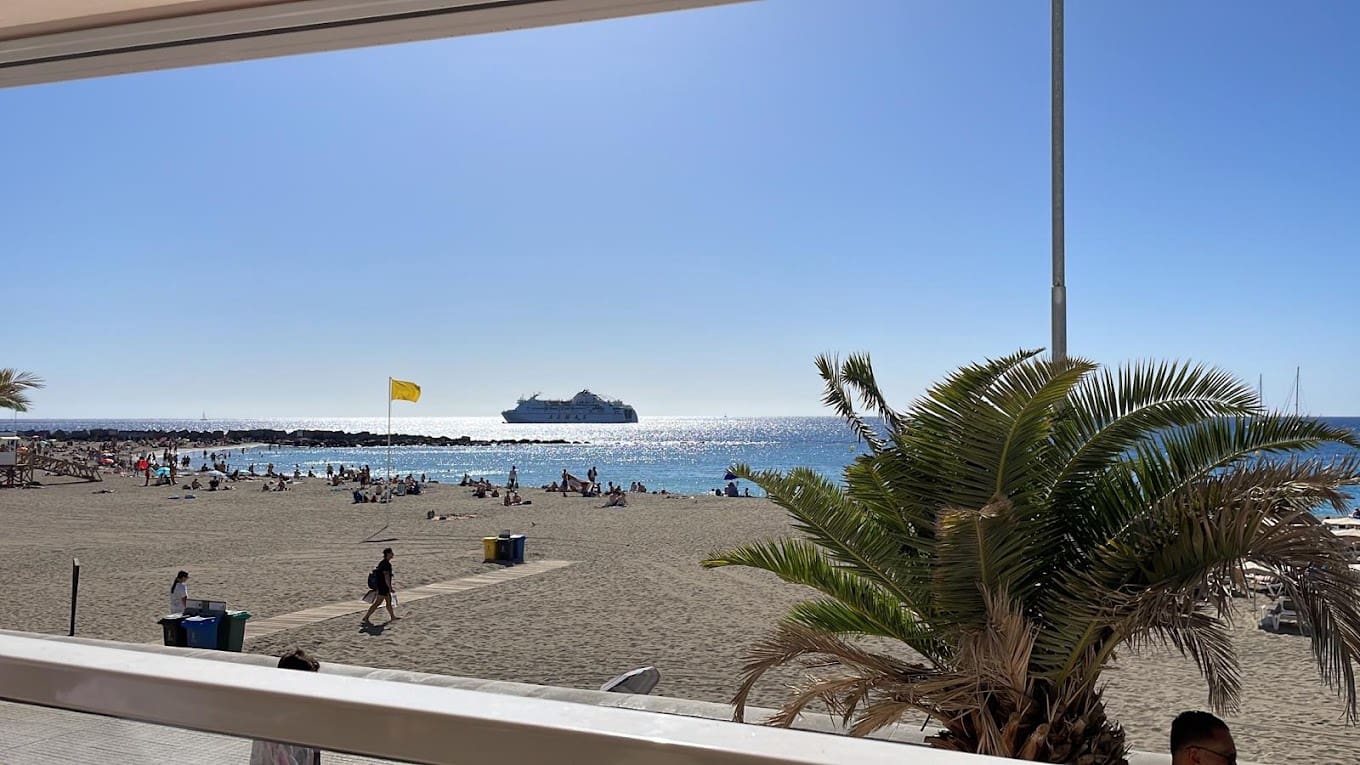 Erhverv til salg i Los Cristianos - € 190.000 (Ref: 8635989)