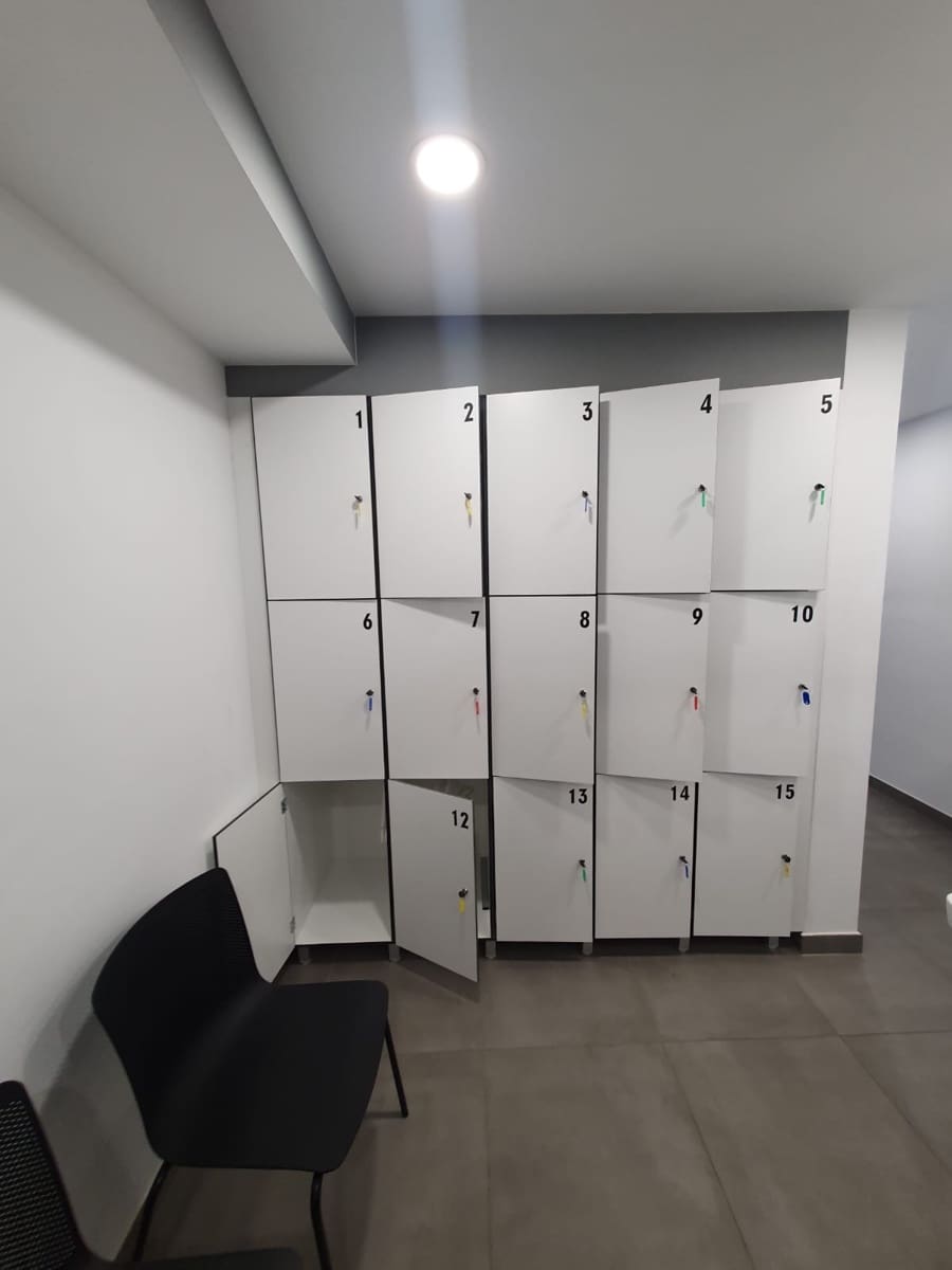 Commercial for sale in Torviscas - € 590,000 (Ref: 8675219)