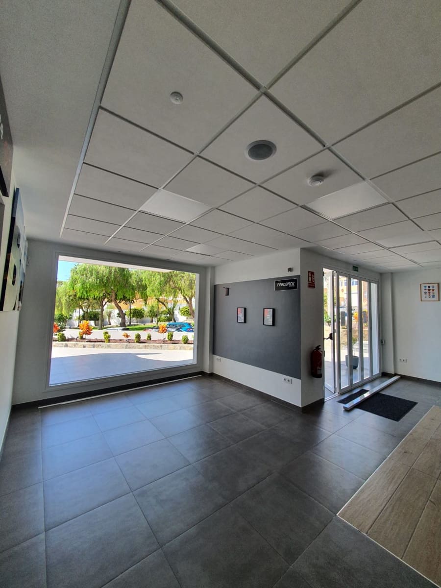 Commercial for sale in Torviscas - € 590,000 (Ref: 8675219)