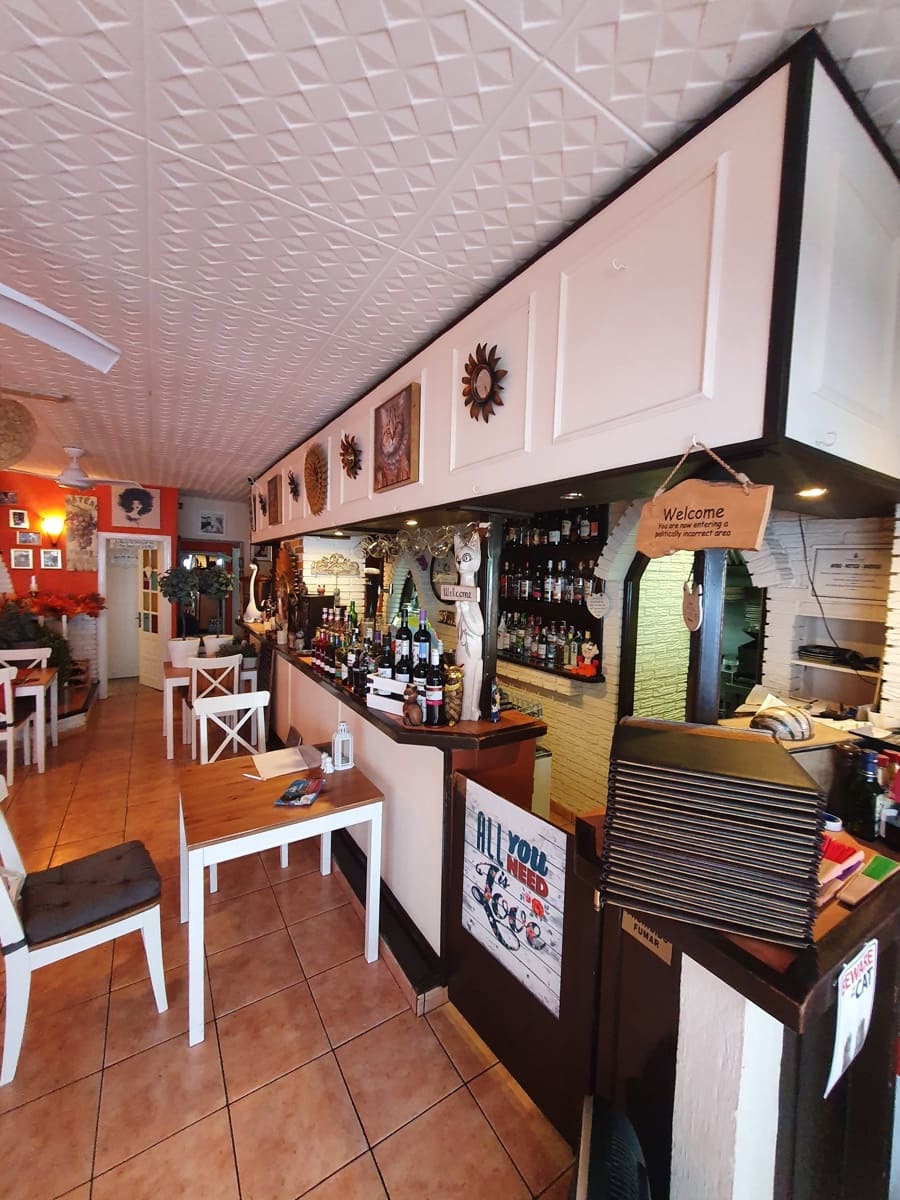 Commercieel te koop in Los Gigantes - € 165.000 (Ref: 8772845)