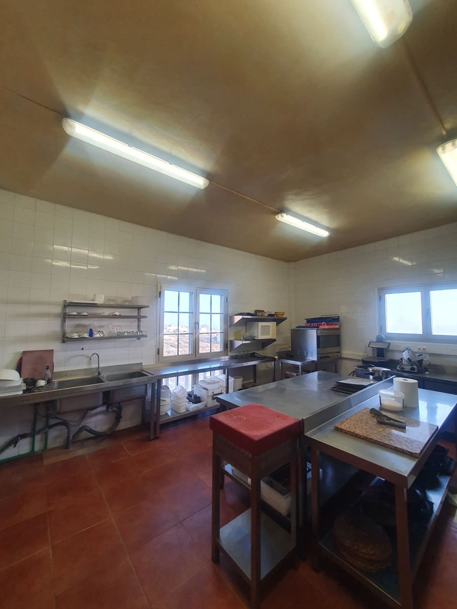 Erhverv til salg i La Camella - € 550.000 (Ref: 8810914)