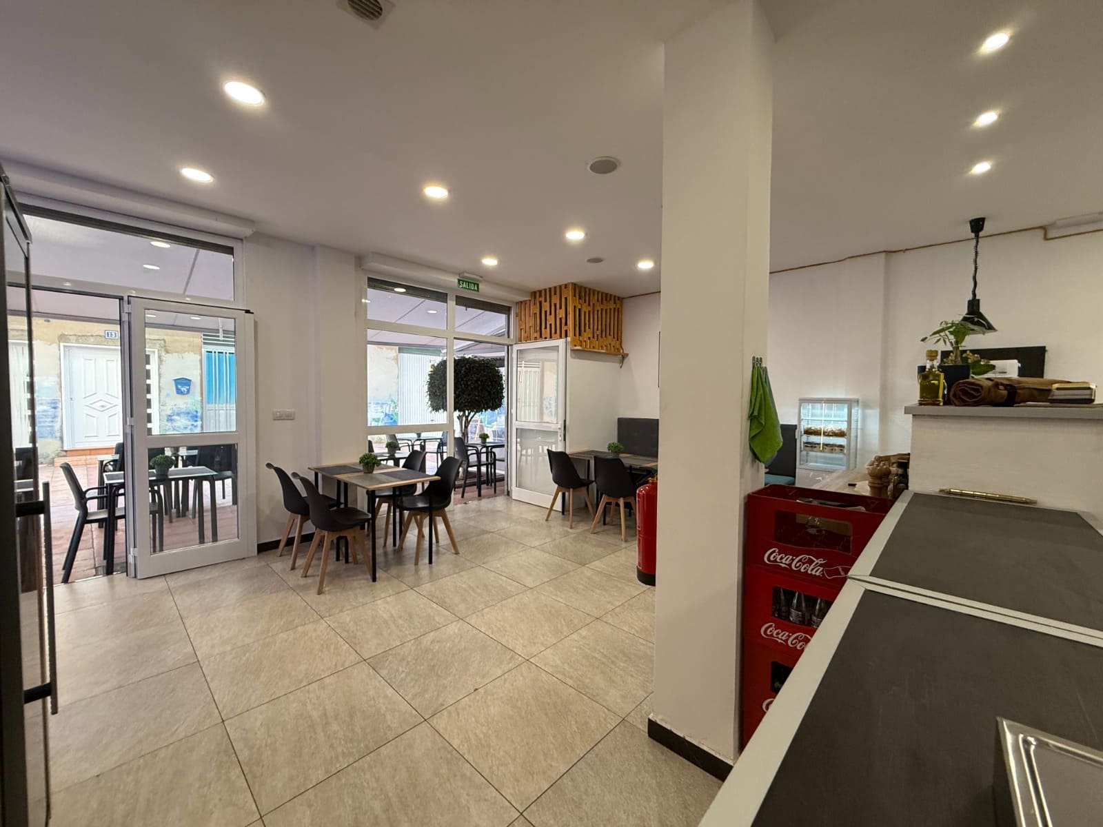 Erhverv til salg i Las Galletas - € 42.000 (Ref: 8904106)