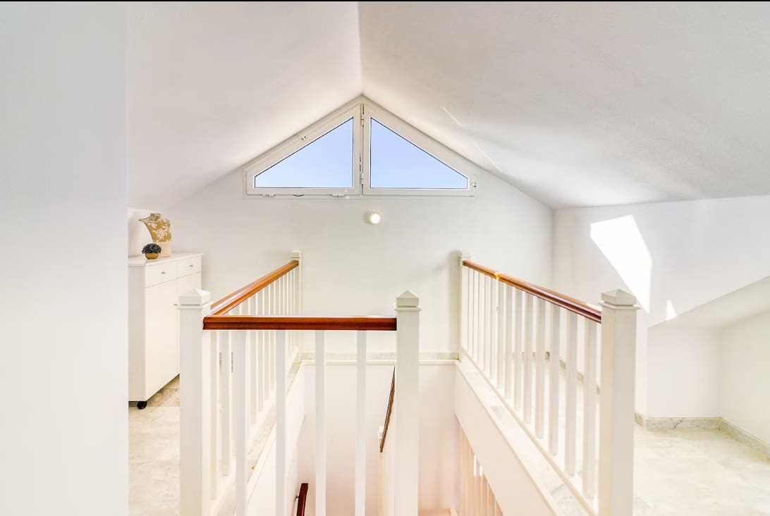 2 soveværelse Lejlighed til salg i Los Cristianos med swimmingpool garage - € 525.000 (Ref: 9123863)