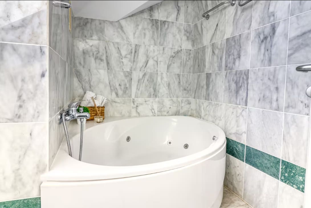 2 soveværelse Lejlighed til salg i Los Cristianos med swimmingpool garage - € 525.000 (Ref: 9123863)