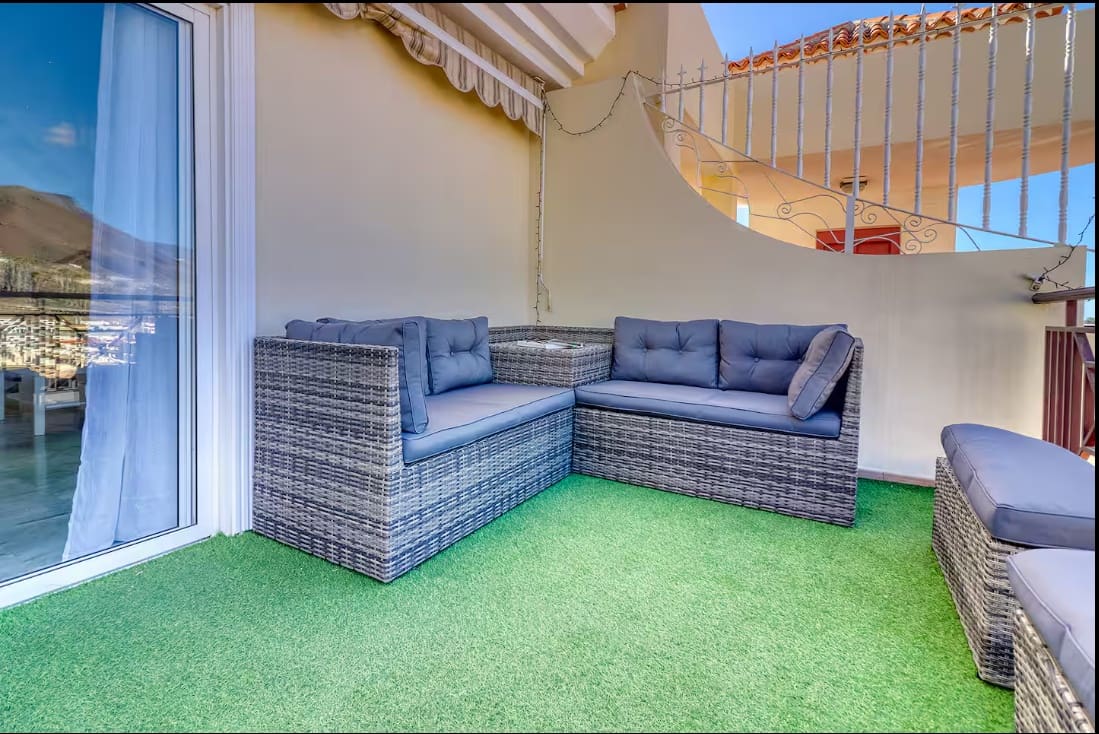 2 soveværelse Lejlighed til salg i Los Cristianos med swimmingpool garage - € 525.000 (Ref: 9123863)